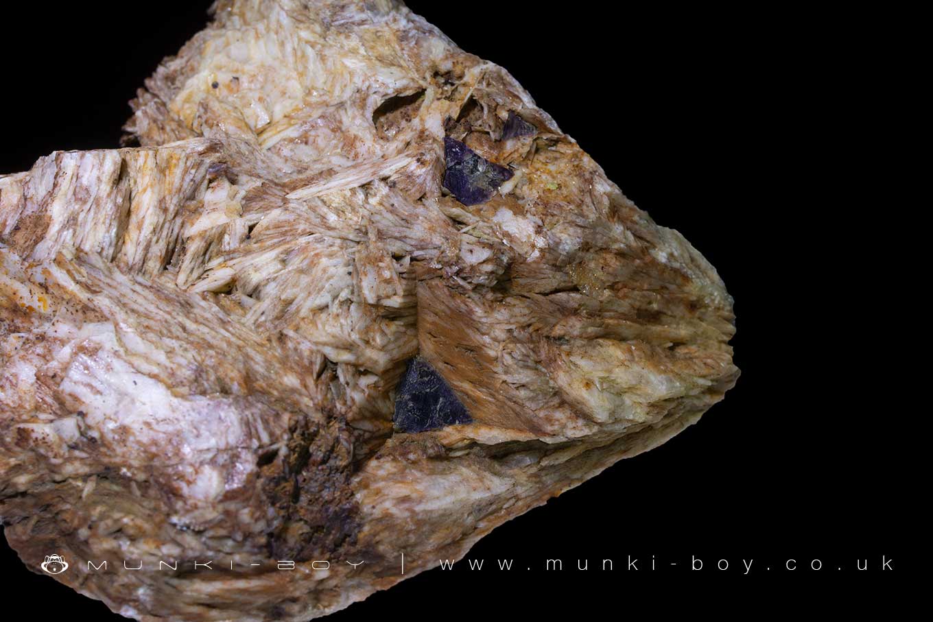 Purple Fluorspar in Baryte - Sykes Mine
Purple Fluorspar in Baryte - Sykes Mine