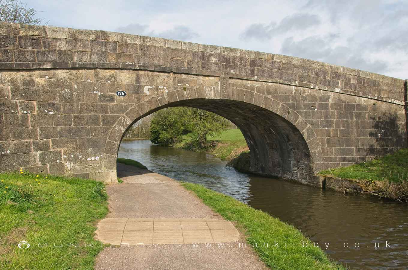 Lancaster Canal at Bolton-le-Sands