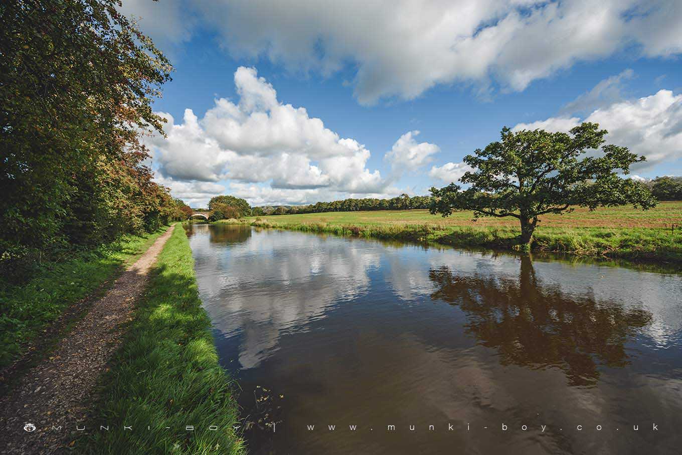 Leeds and Liverpool Canal at Adlington
